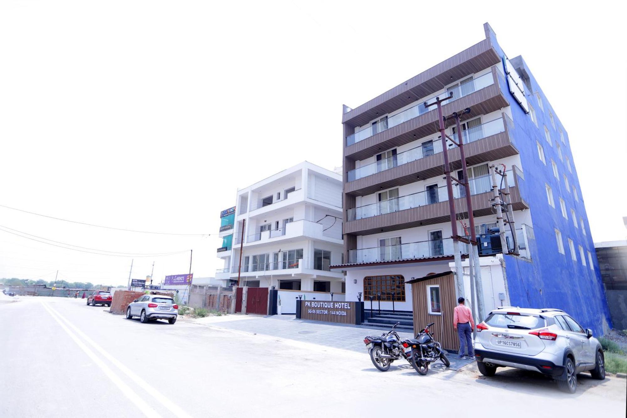 Pk Boutique Hotel Нойда Экстерьер фото