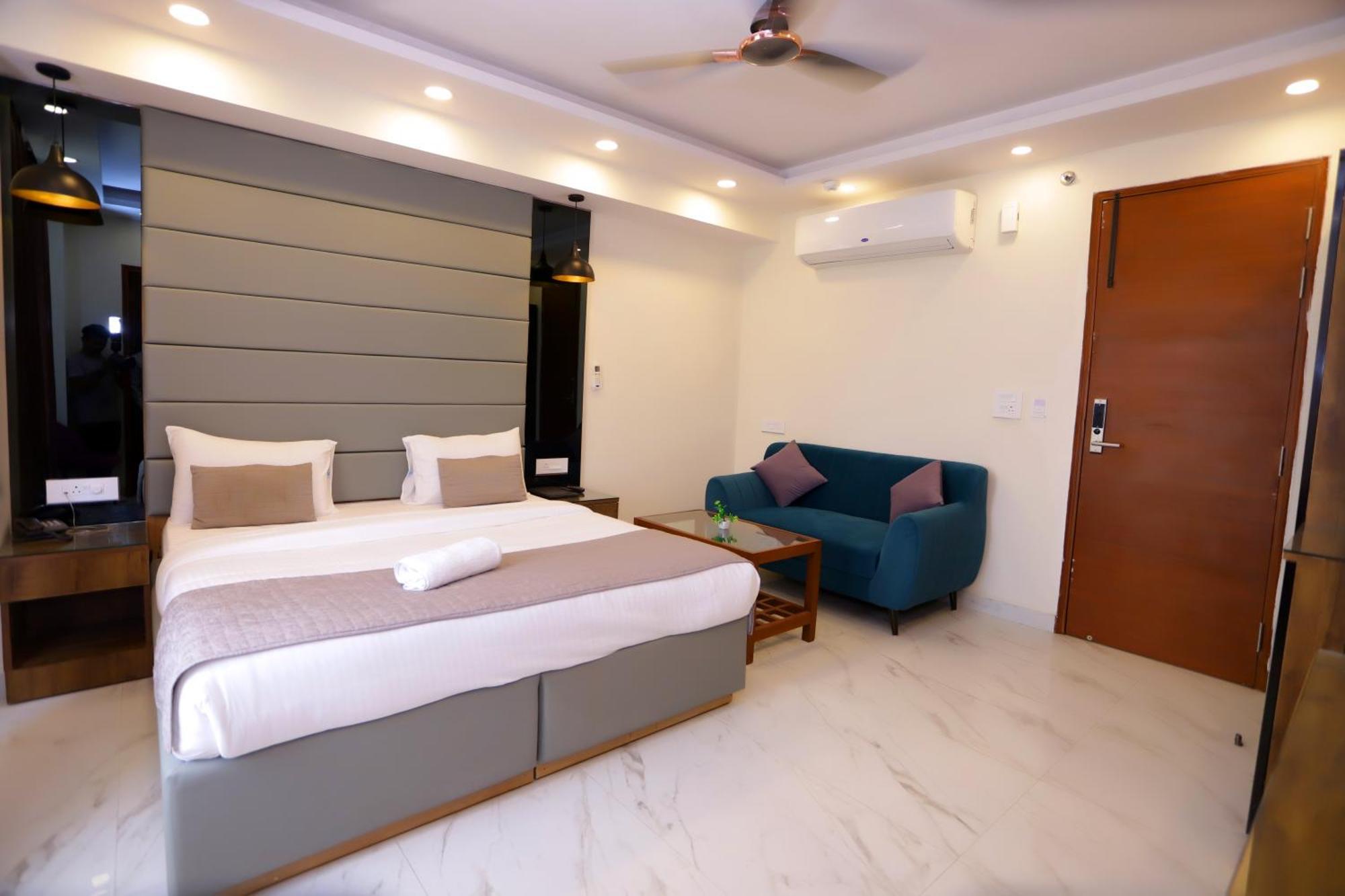 Pk Boutique Hotel Нойда Экстерьер фото