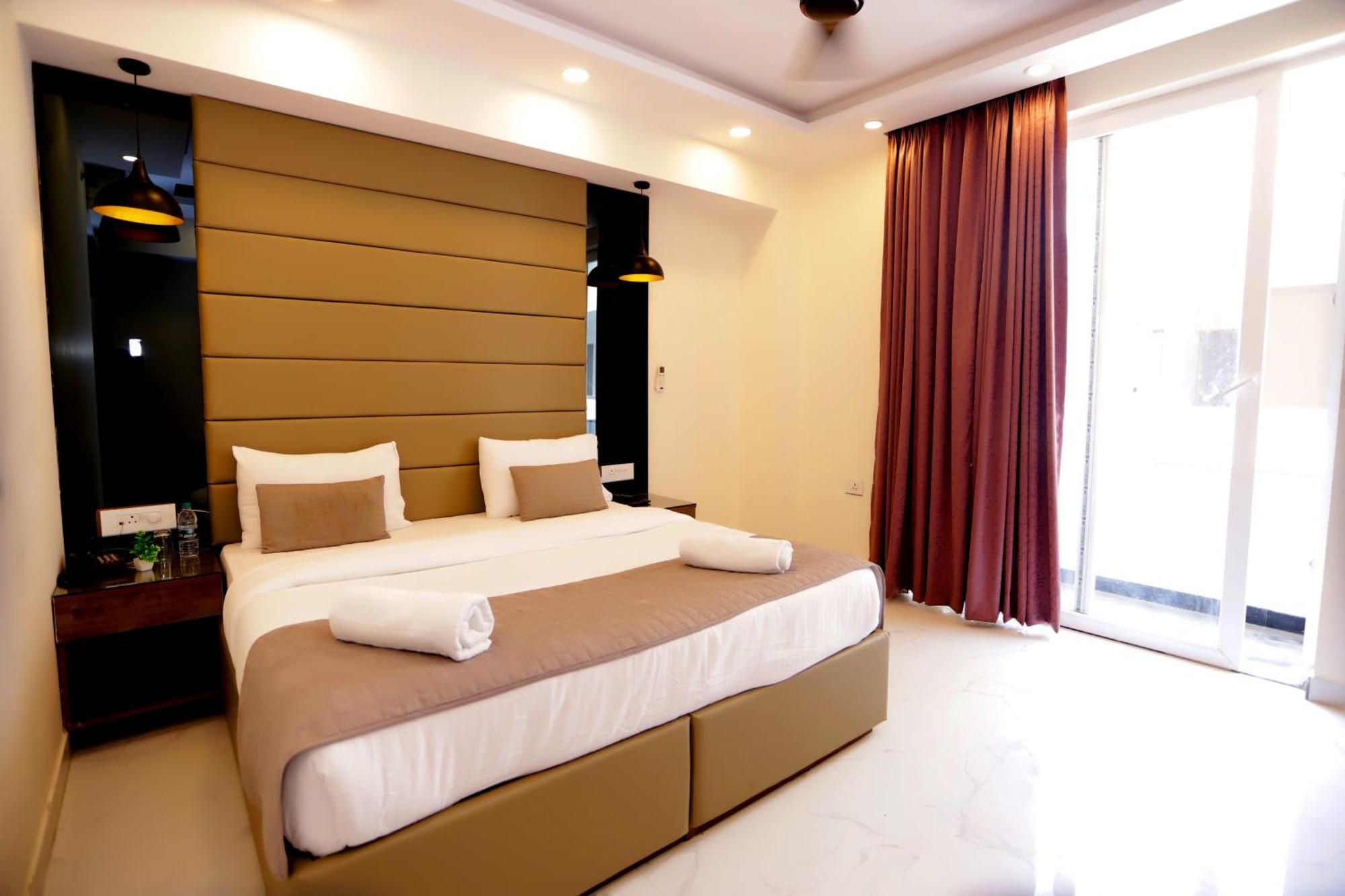 Pk Boutique Hotel Нойда Экстерьер фото