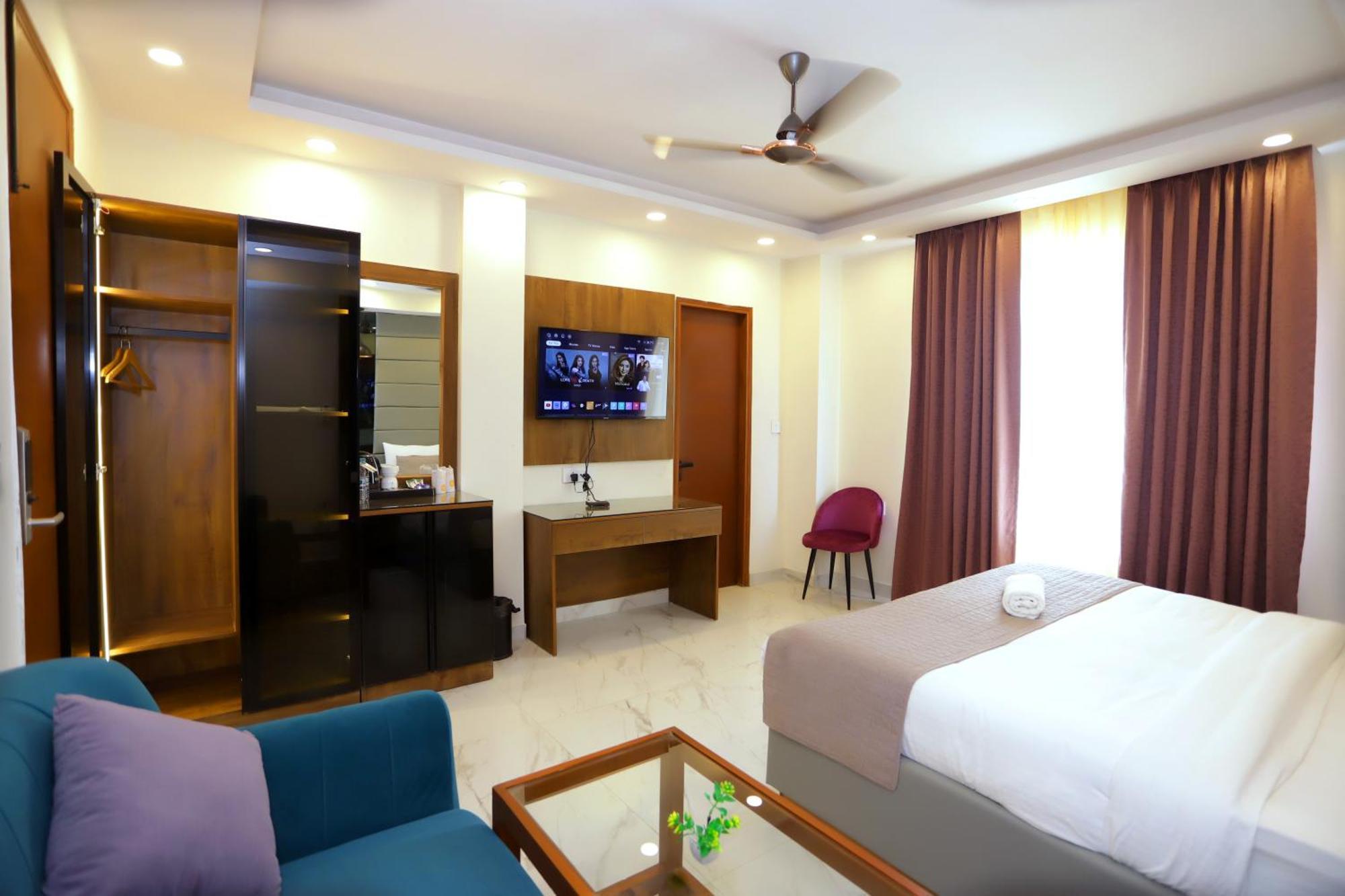 Pk Boutique Hotel Нойда Экстерьер фото