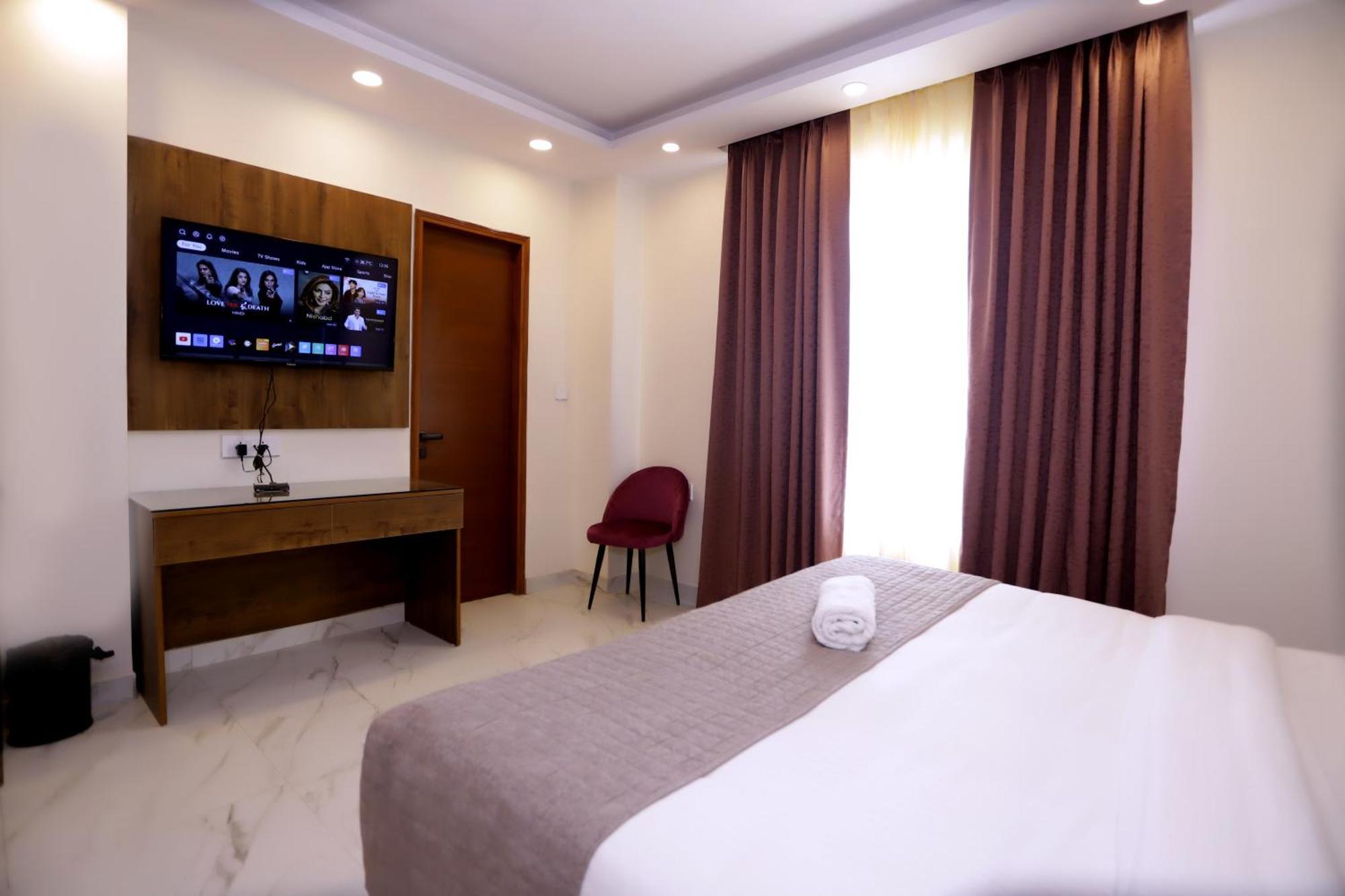 Pk Boutique Hotel Нойда Экстерьер фото